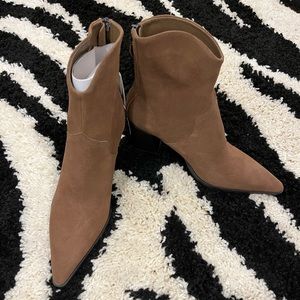 NWT Zara suede ankle boots